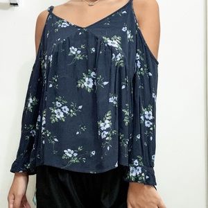American Eagle long sleeve shirt